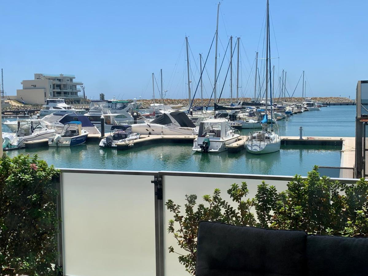 Mariner'S Cove ~ Luxe Waterfront Apartment Mindarie Zewnętrze zdjęcie