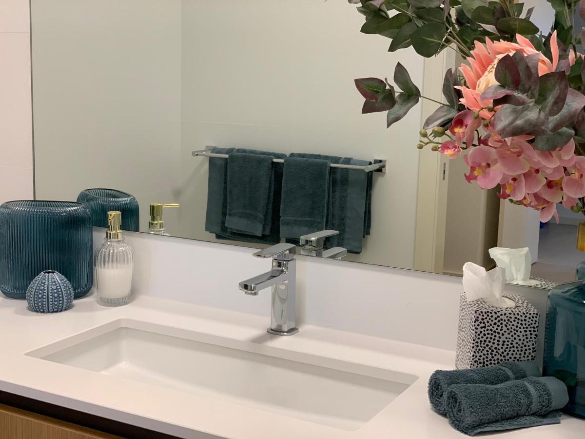 Mariner'S Cove ~ Luxe Waterfront Apartment Mindarie Zewnętrze zdjęcie