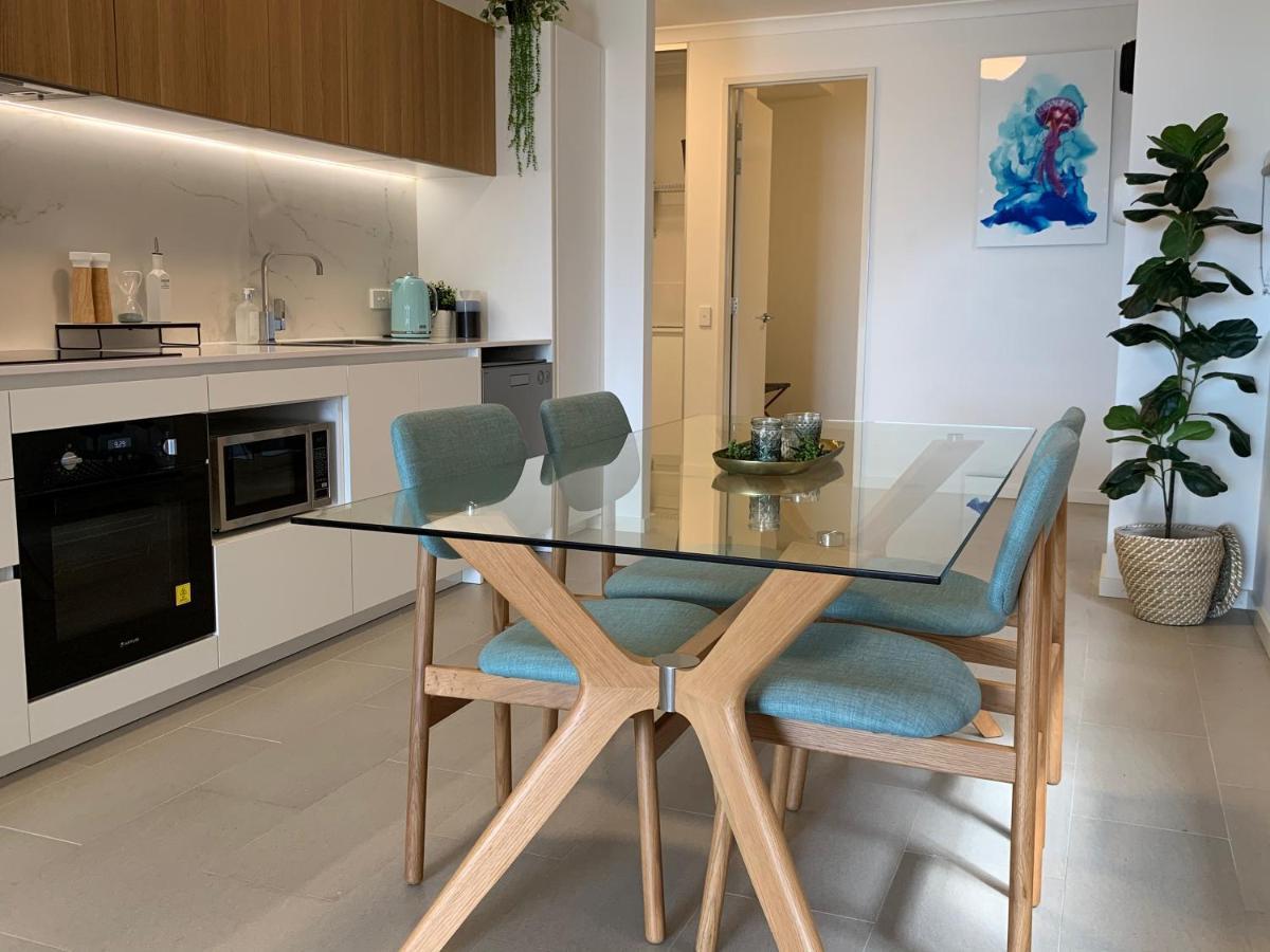 Mariner'S Cove ~ Luxe Waterfront Apartment Mindarie Zewnętrze zdjęcie